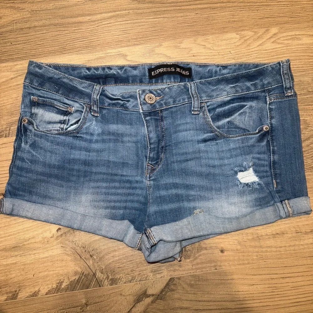Express Jean shorts sz 12 with 2" inseam